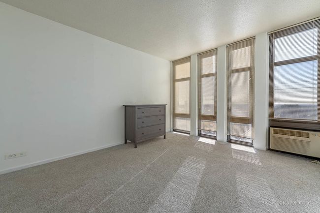 22b - 6700 S South Shore Drive, Condo with 2 bedrooms, 2 bathrooms and 1 parking in Chicago IL | Image 13
