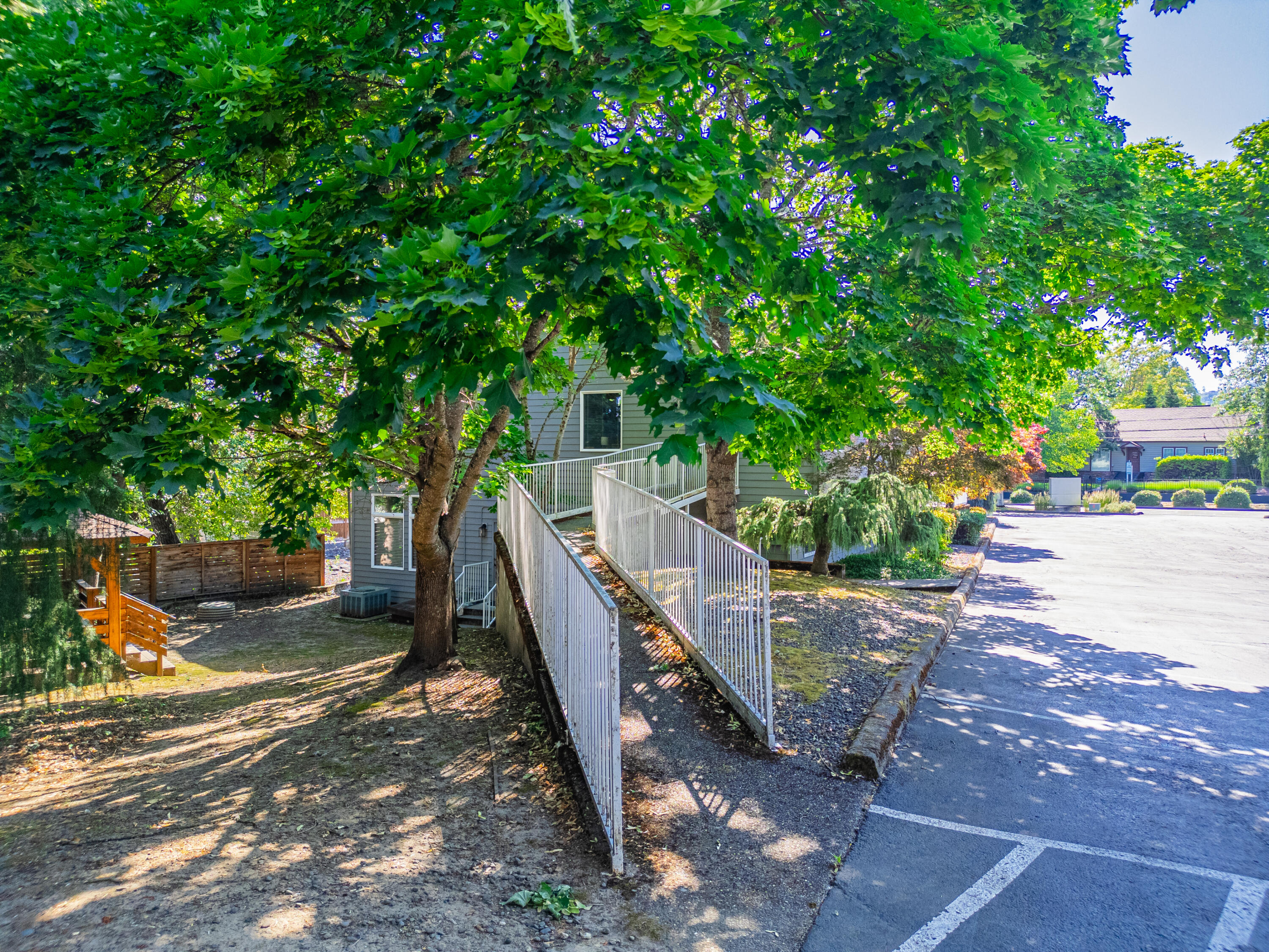 Commercial Lease in Grants Pass 2