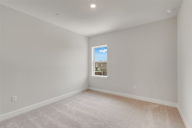 Secondary Bedroom | Image 10