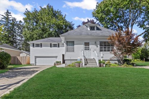 108 Lincoln Ave, Round Lake, IL, 60073-3509 | Card Image