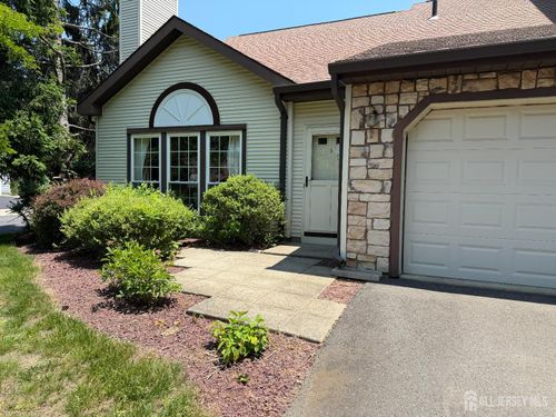 1 Allen Ct, Manalapan, NJ, 07726-8924 | Card Image