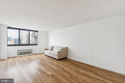 apt-24c-1420 Locust St, PHILADELPHIA, PA, 19102-4214 | Card Image