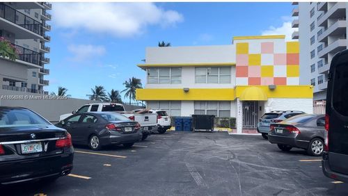 apt-1-9241 Collins Ave, Surfside, FL, 33154-3044 | Card Image
