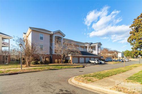 104-9047 Meadow Vista Rd, Charlotte, NC, 28213-5292 | Card Image