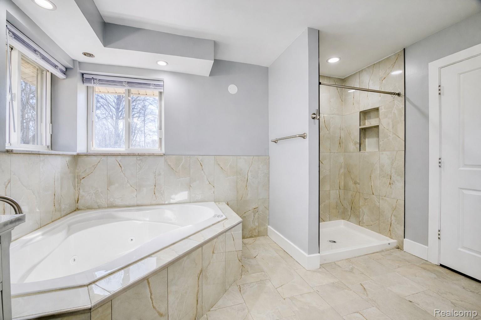 Residential in Grosse Ile Township 4
