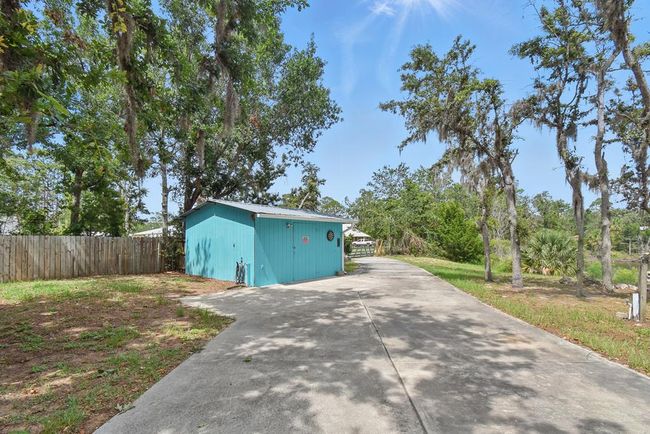 112 8 Th St E, House other with 4 bedrooms, 3 bathrooms and 1 parking in STEINHATCHEE FL | Image 11