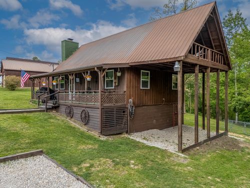 81 Leadrunner Ln, Wellington, KY, 40387-8517 | Card Image