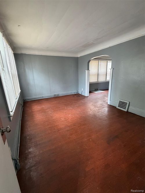 15893 Indiana St, Detroit, MI, 48238-1105 | Card Image