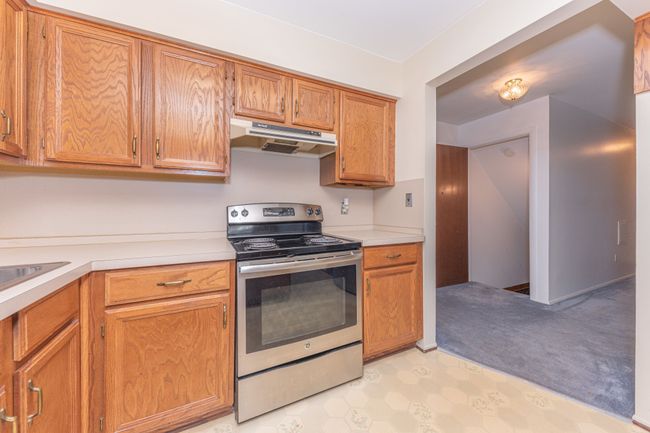 37332 Munger Dr, House other with 3 bedrooms, 2 bathrooms and null parking in Livonia MI | Image 11