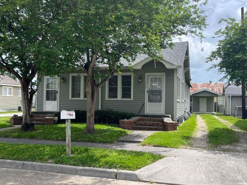 302 Suthon Ave, Houma, LA, 70364-3236 | Card Image