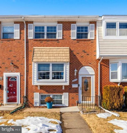 1015 Stormont Cir, Baltimore, MD, 21227-3818 | Card Image