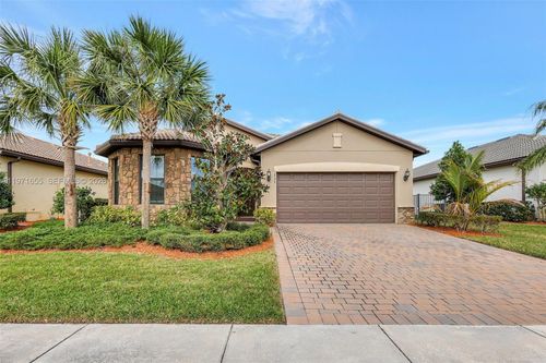 727 Se Boboli Way, Port St Lucie, FL, 34984-8401 | Card Image