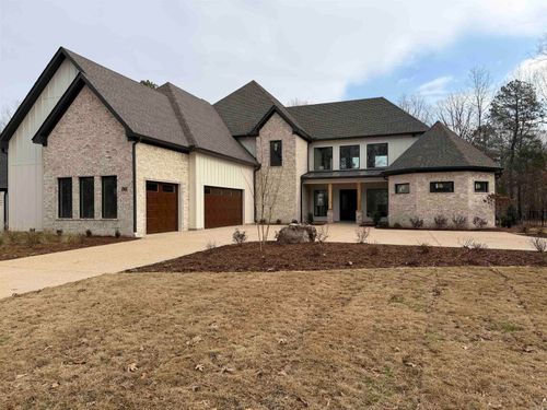 205 Shagbark Trl, Maumelle, AR, 72113-7849 | Card Image