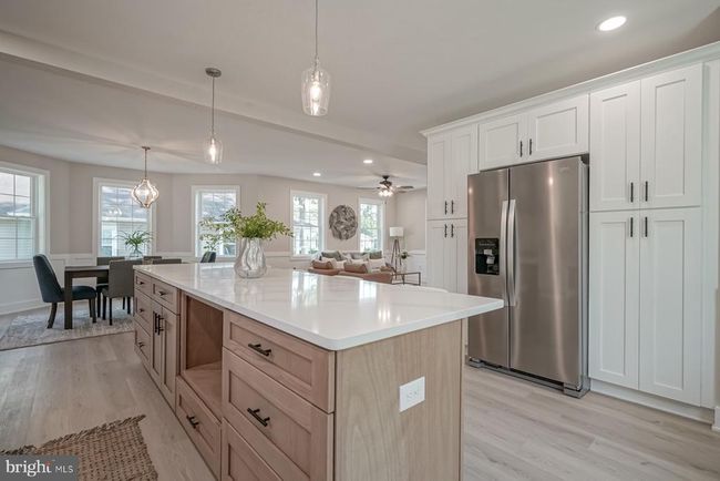 327 S 3 Rd St, House other with 3 bedrooms, 3 bathrooms and null parking in HAMMONTON NJ | Image 7