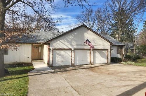 28310 Center Ridge Rd, Westlake, OH, 44145-3803 | Card Image