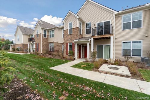 57-9804 Ridge Run St, Howell, MI, 48855-6317 | Card Image