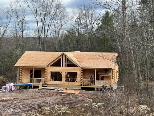 344 Burns Rd, Waymart, PA, 18472-6064 | Card Image