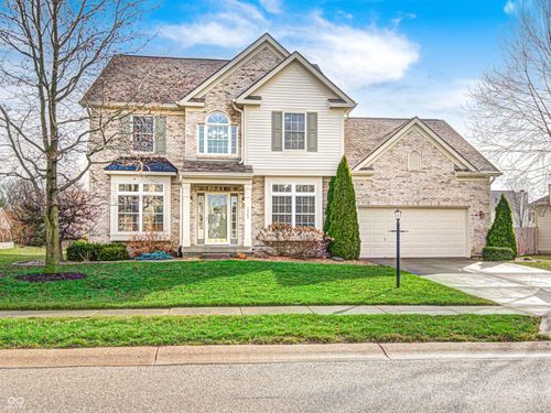 1347 Fir Ln, Avon, IN, 46123-7197 | Card Image