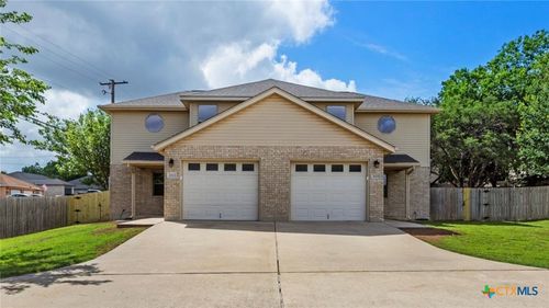 3013/3015 Green Mountain Drive, New Braunfels, TX, 78130 | Card Image