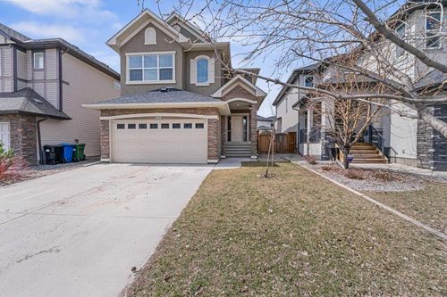 180 Cranston Gate Se, Home with 3 bedrooms, 2 bathrooms and 4 parking in Calgary AB | Card Image