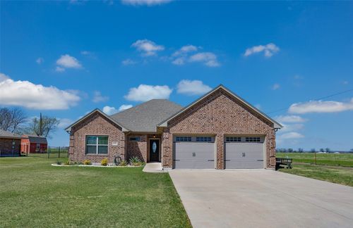 2008 Stanford Dr, Gainesville, TX, 76240-4615 | Card Image