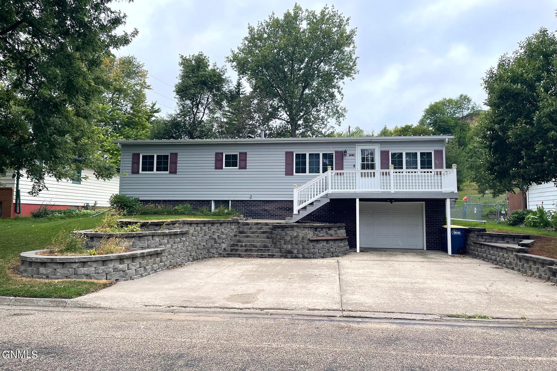6th Ave, Jamestown, ND 58401