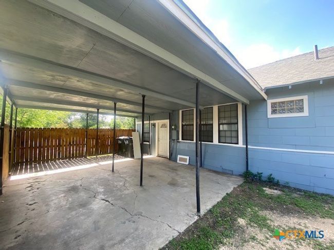 carport | Image 25