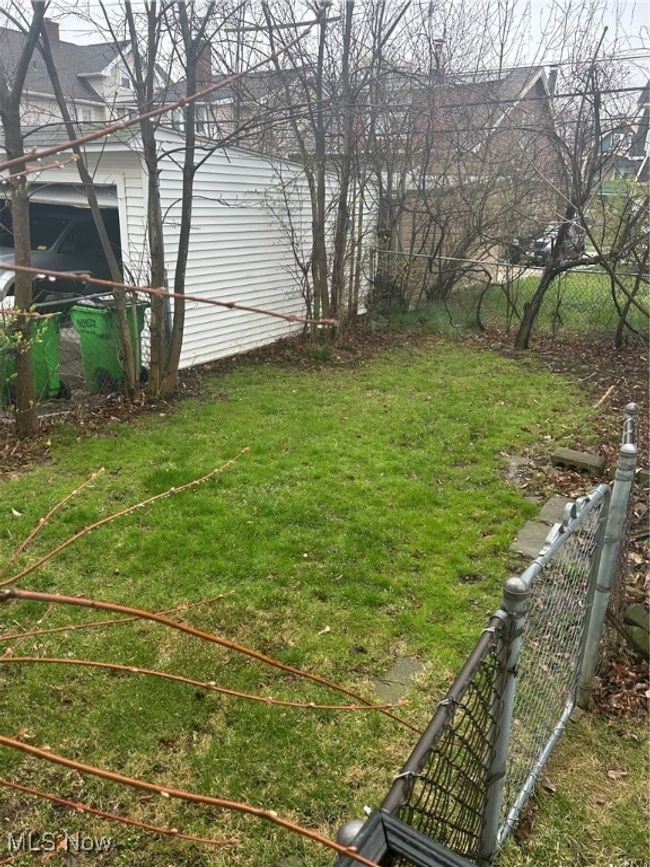 View of yard with fence | Image 5