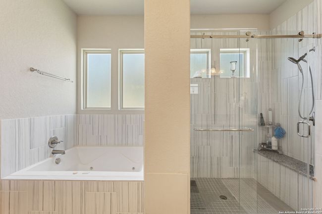 30336 Setterfeld Cir, House other with 4 bedrooms, 5 bathrooms and null parking in Fair Oaks Ranch TX | Image 7