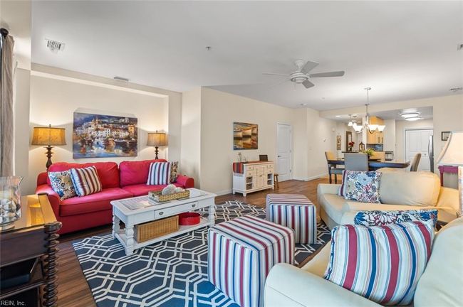 APT-121B - 3738 Sandpiper Rd, House attached with 2 bedrooms, 2 bathrooms and null parking in Virginia Beach VA | Image 17