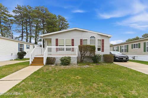 523 Momosa Dr, Whiting, NJ, 08759-3523 | Card Image