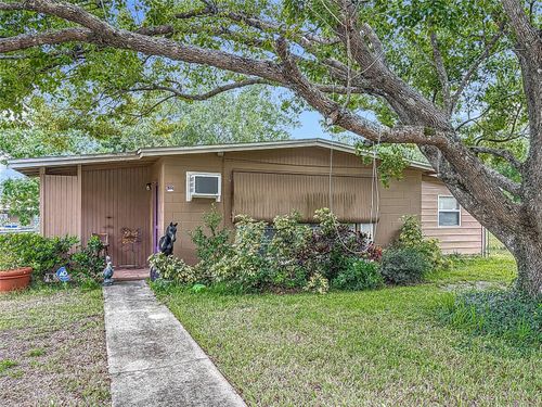 910 W Village Dr, DELTONA, FL, 32725-7623 | Card Image
