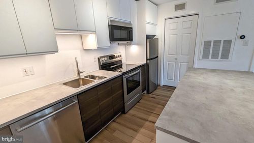 apt-314-3310 Wyndham Cir, ALEXANDRIA, VA, 22302-4310 | Card Image