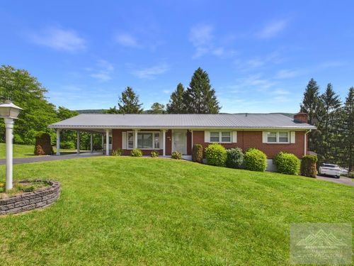 309 Hawthorn St, Bluefield, VA, 24605-9441 | Card Image