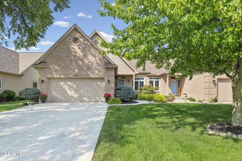 1404 Turnberry Ct, Bowling Green, OH, 43402-5209 | Card Image