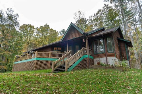 482 Forest Park Dr, Hendersonville, NC, 28792-8309 | Card Image