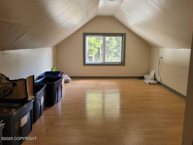 Upstairs 1 | Image 14