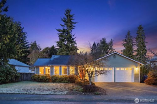 13504 49th Ave Se, Snohomish, WA, 98296-5212 | Card Image