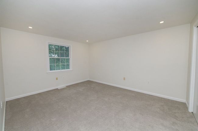 22 - 22 Brandee Ln, House attached with 2 bedrooms, 2 bathrooms and 2 parking in Methuen MA | Image 12