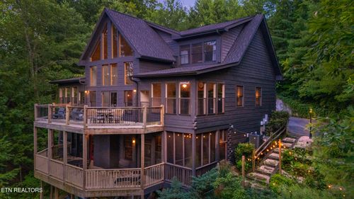 3148 Rocking Chair Ln, Sevierville, TN, 37862-6511 | Card Image