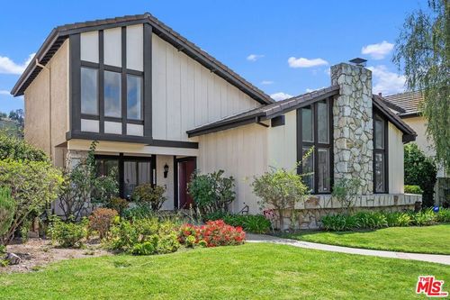 1347 Avenida De Cortez, Pacific Palisades, CA, 90272-2124 | Card Image