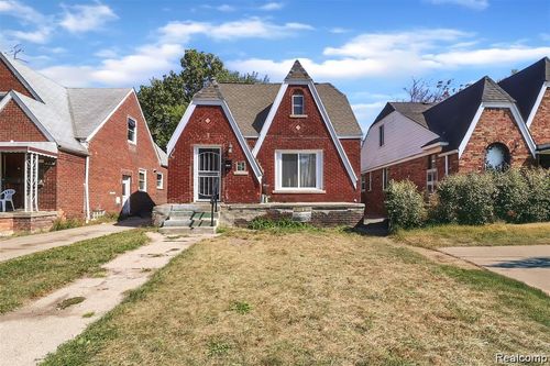16220 Tracey St, Detroit, MI, 48235-4085 | Card Image