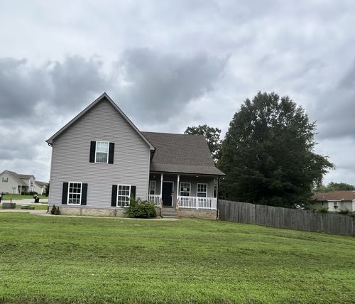 3421 Foxrun Ln, Clarksville, TN, 37042-5072 | Card Image
