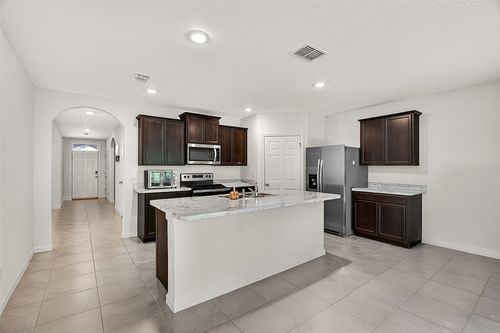 5307 Entertainment Way, FORT PIERCE, FL, 34947-5472 | Card Image