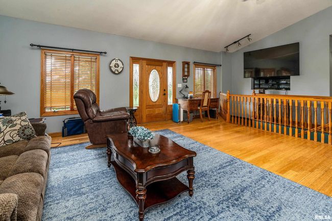 10378 Rock Creek Rd, House other with 5 bedrooms, 5 bathrooms and null parking in Pittsburg IL | Image 9