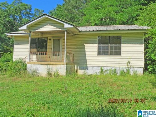 2702 Valley Rd, TARRANT, AL, 35217-1141 | Card Image