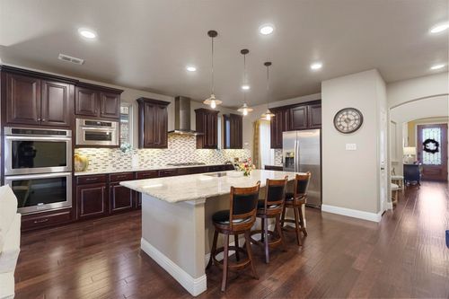917 Navasota Trl, McKinney, TX, 75071-3524 | Card Image