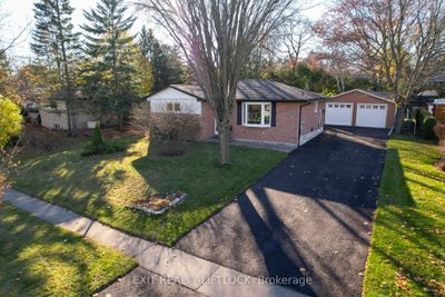 364 Cochrane Crt, House other with 3 bedrooms, 2 bathrooms and 8 parking in Port Perry ON | Image 1