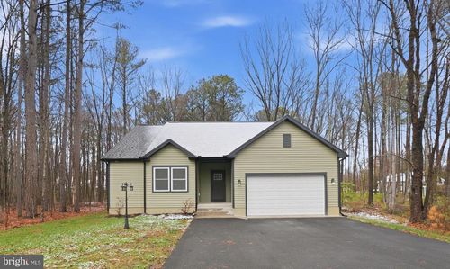 107 Pinewood Ln, COLONIAL BEACH, VA, 22443 | Card Image