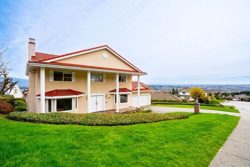 622 Clearwater Way, Coquitlam, BC, V3C5E6 | Card Image